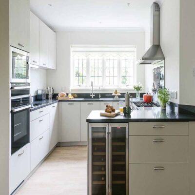 providing modular kitchens in noida since 2007, we are the largest manufacturers for modular kitchen & wardrobe